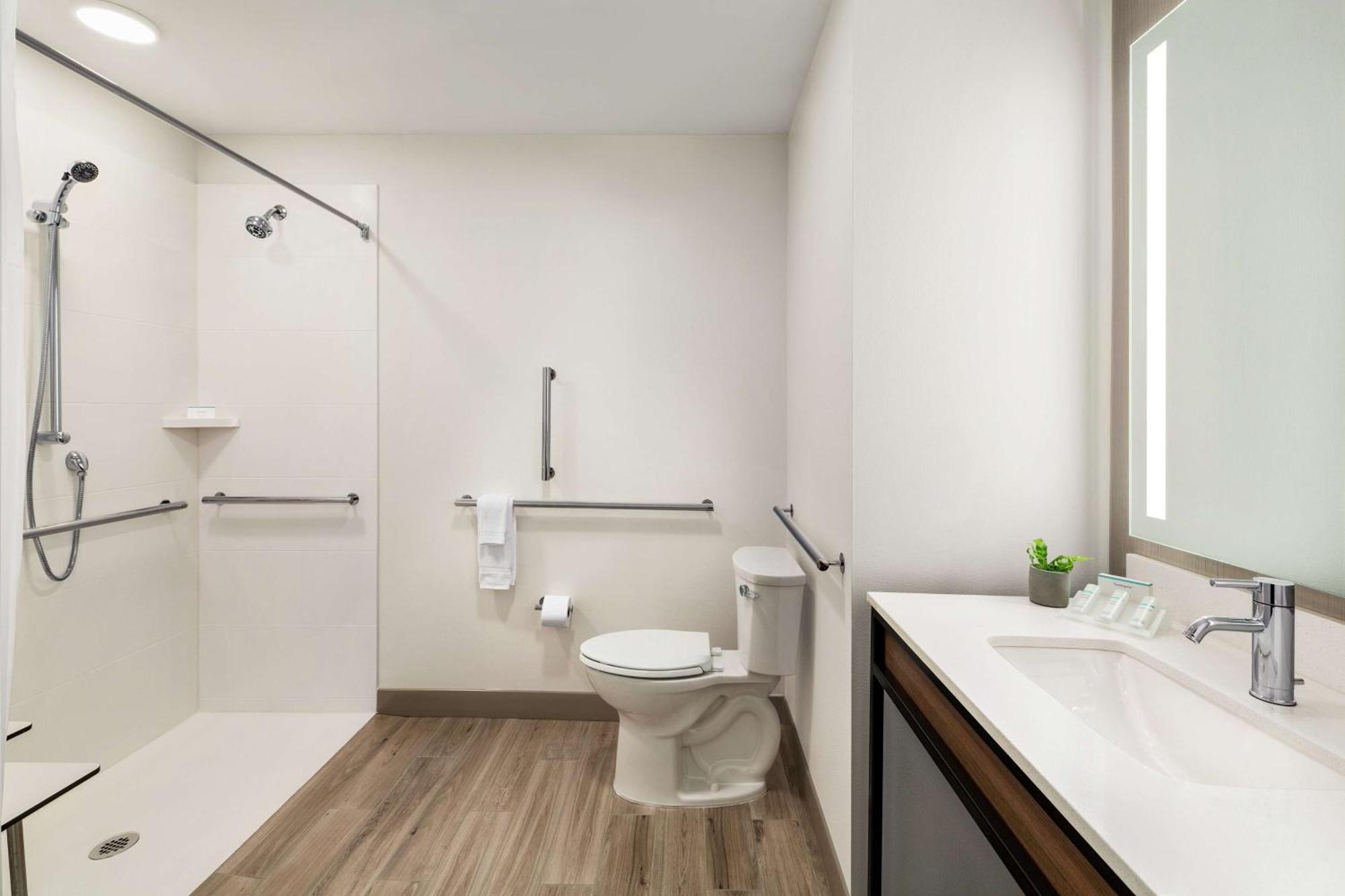 Hilton Garden Inn Seattle Airport SeaTac Bagian luar foto