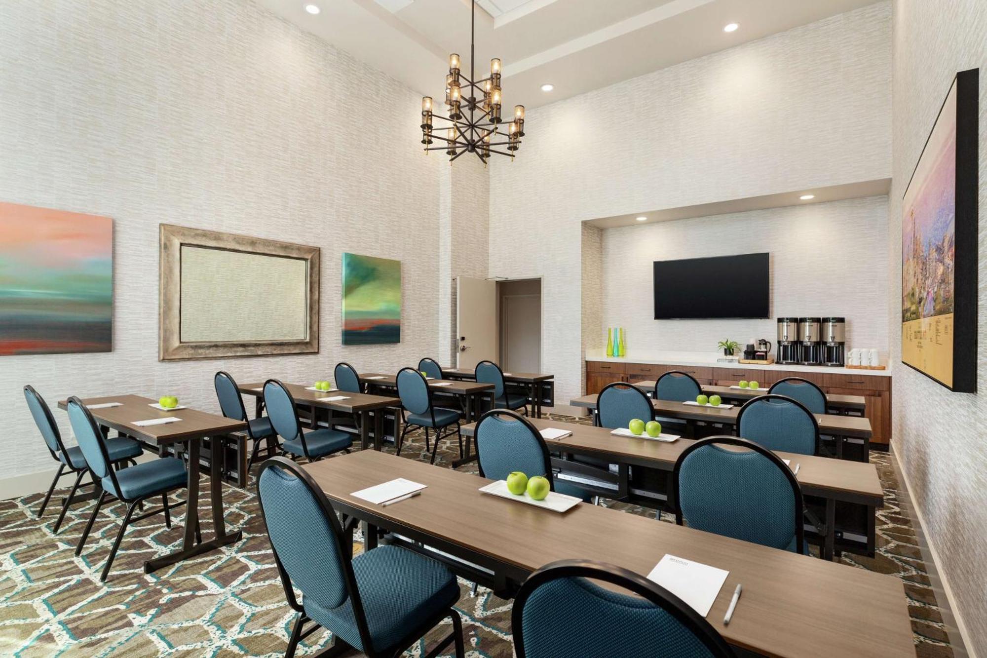 Hilton Garden Inn Seattle Airport SeaTac Bagian luar foto