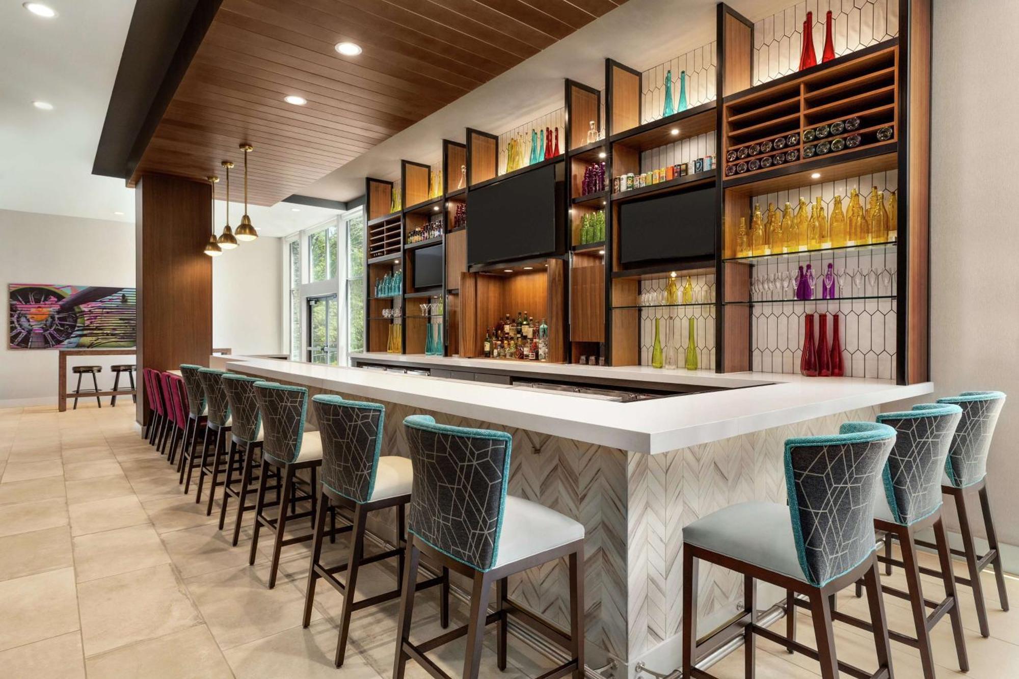Hilton Garden Inn Seattle Airport SeaTac Bagian luar foto