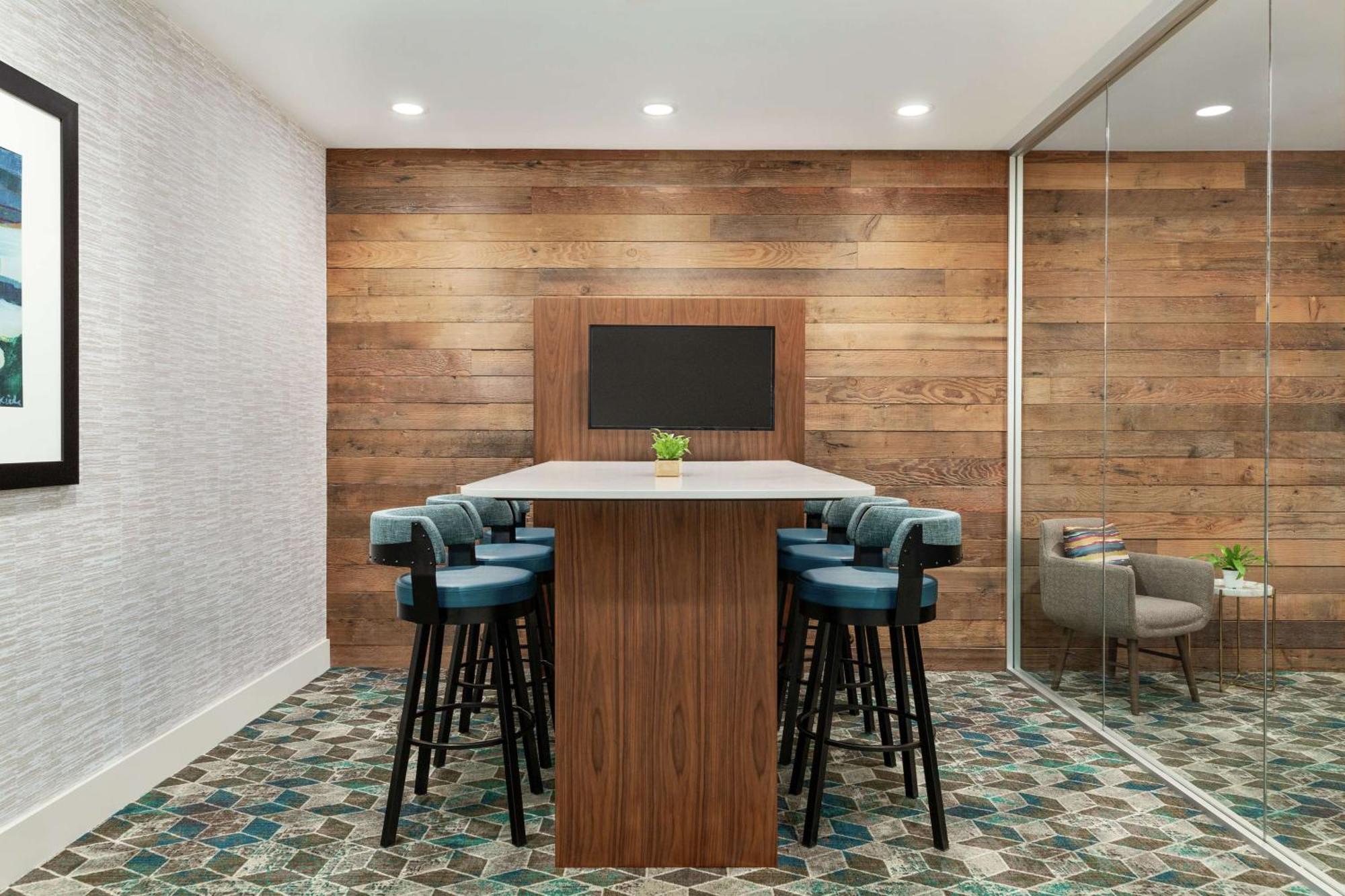 Hilton Garden Inn Seattle Airport SeaTac Bagian luar foto